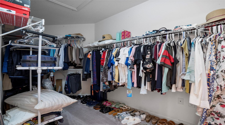 DAVENPORT, Florida 33896, 3 Bedrooms Bedrooms, ,2 BathroomsBathrooms,Residential,For Sale,FOSTER DR,0,MFRTB8461161