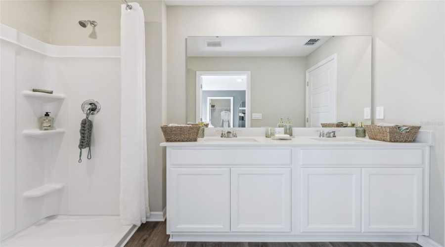 DAVENPORT, Florida 33837, 4 Bedrooms Bedrooms, ,2 BathroomsBathrooms,Residential,For Sale,MOLERA BEACH,0,MFRO6371084