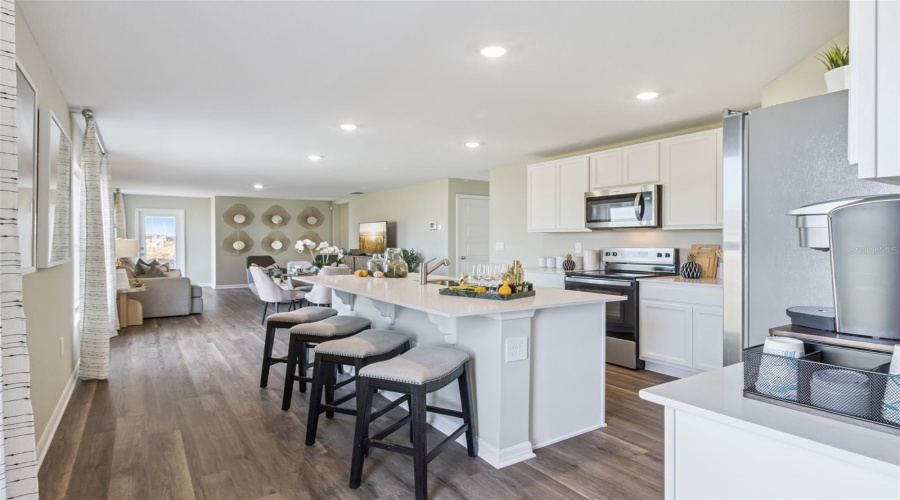 DAVENPORT, Florida 33837, 4 Bedrooms Bedrooms, ,2 BathroomsBathrooms,Residential,For Sale,MOLERA BEACH,0,MFRO6371084