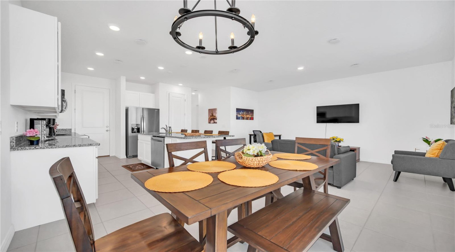 DAVENPORT, Florida 33896, 3 Bedrooms Bedrooms, ,2 BathroomsBathrooms,Residential,For Sale,LONGBOAT,0,MFRTB8460779