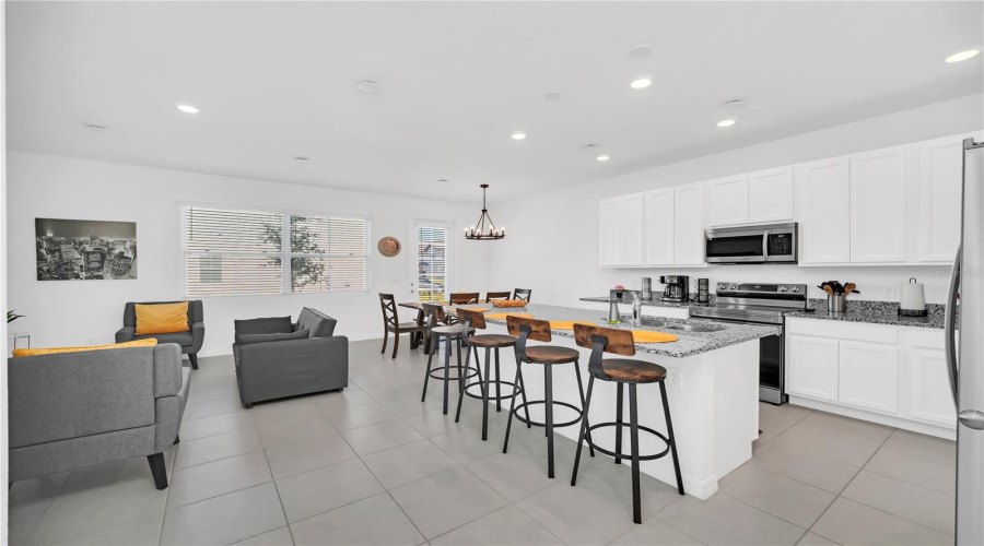 DAVENPORT, Florida 33896, 3 Bedrooms Bedrooms, ,2 BathroomsBathrooms,Residential,For Sale,LONGBOAT,0,MFRTB8460779