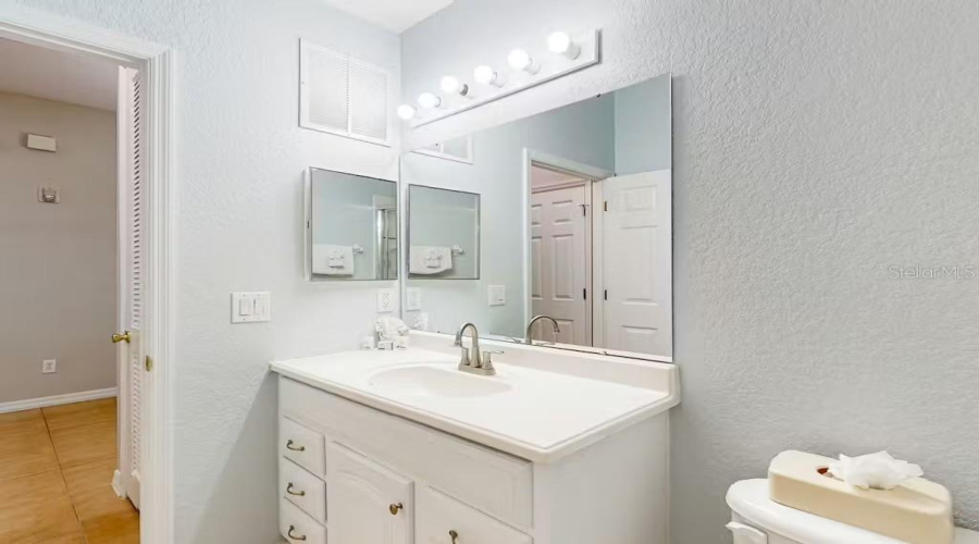 DAVENPORT, Florida 33897, 3 Bedrooms Bedrooms, ,2 BathroomsBathrooms,Residential,For Sale,GRAN BAHAMA,0,MFRO6371140