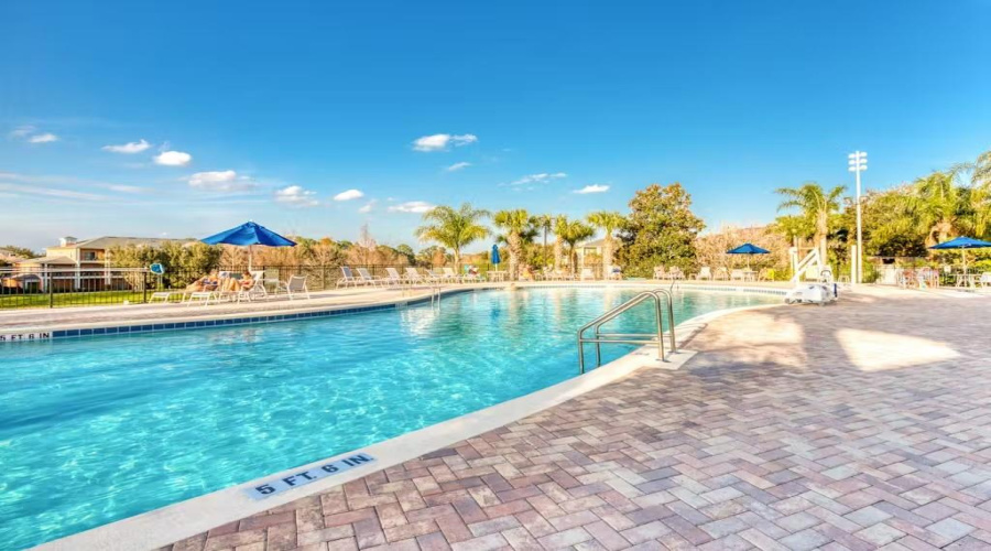 DAVENPORT, Florida 33897, 3 Bedrooms Bedrooms, ,2 BathroomsBathrooms,Residential,For Sale,GRAN BAHAMA,0,MFRO6371140