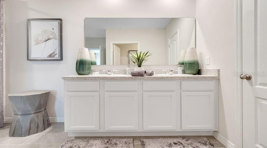 DAVENPORT, Florida 33837, 4 Bedrooms Bedrooms, ,2 BathroomsBathrooms,Residential,For Sale,MOLERA BEACH,0,MFRO6371132