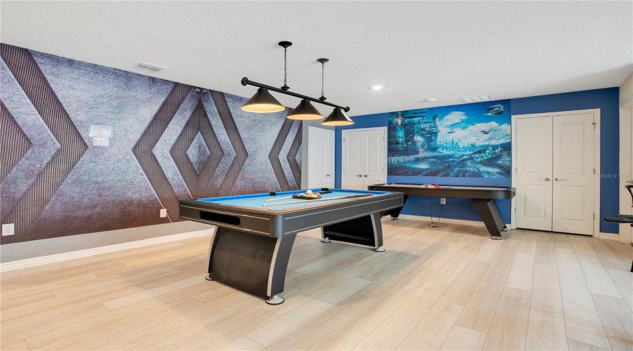 DAVENPORT, Florida 33897, 9 Bedrooms Bedrooms, ,6 BathroomsBathrooms,Residential,For Sale,LELANI,0,MFRO6369491