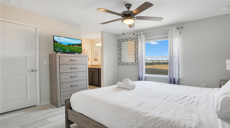 DAVENPORT, Florida 33897, 9 Bedrooms Bedrooms, ,6 BathroomsBathrooms,Residential,For Sale,LELANI,0,MFRO6369491