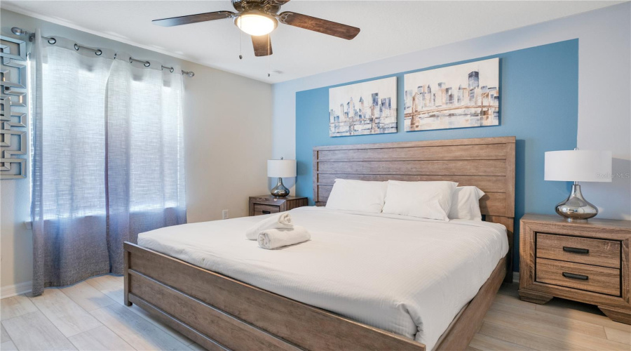 DAVENPORT, Florida 33897, 9 Bedrooms Bedrooms, ,6 BathroomsBathrooms,Residential,For Sale,LELANI,0,MFRO6369491