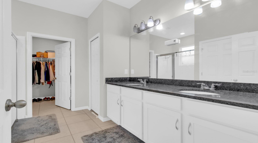 KISSIMMEE, Florida 34746, 4 Bedrooms Bedrooms, ,2 BathroomsBathrooms,Residential,For Sale,GRASMERE VIEW,0,MFRS5136619