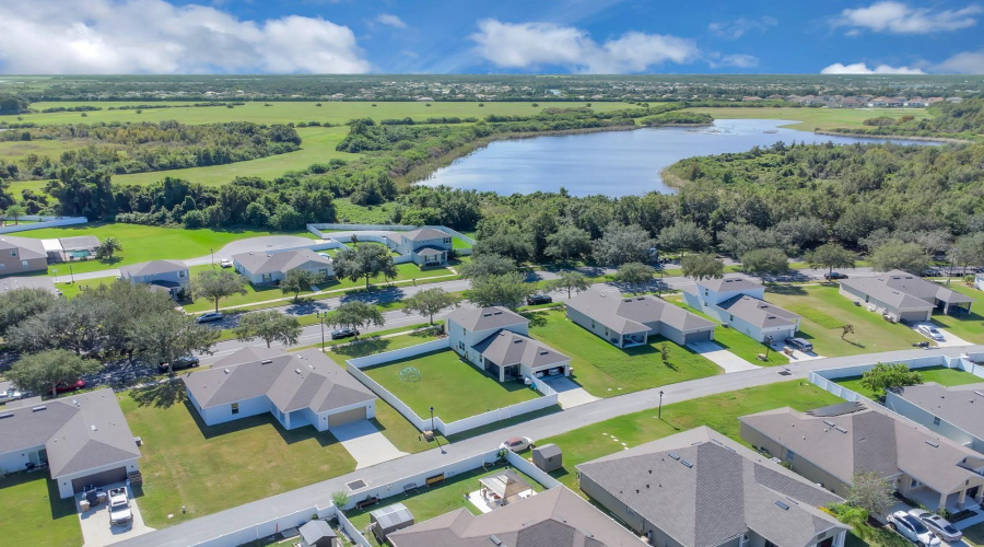 KISSIMMEE, Florida 34746, 4 Bedrooms Bedrooms, ,2 BathroomsBathrooms,Residential,For Sale,GRASMERE VIEW,0,MFRS5136619