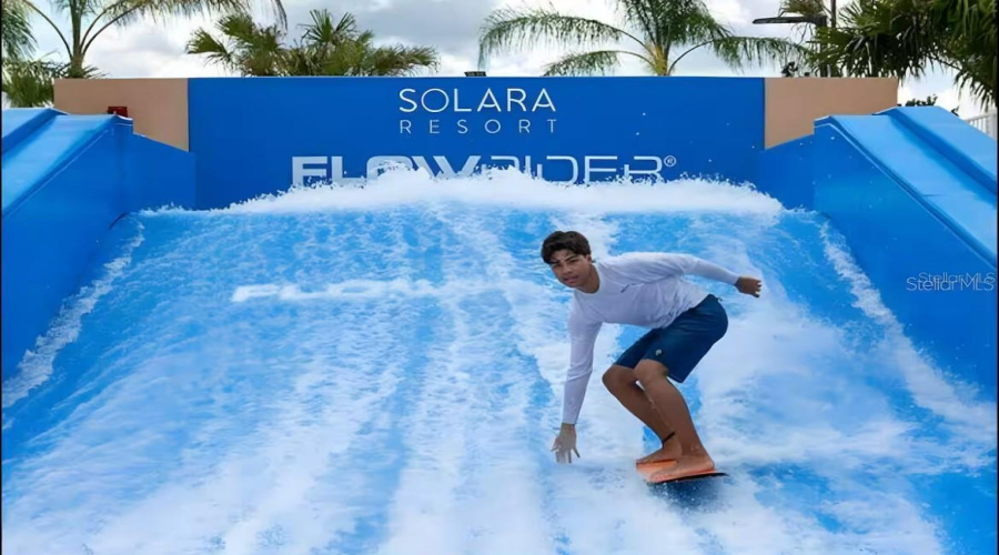 KISSIMMEE, Florida 34747, 6 Bedrooms Bedrooms, ,4 BathroomsBathrooms,Residential,For Sale,TROPICAL PALMS,0,MFRO6303971