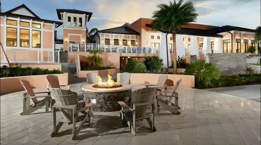 KISSIMMEE, Florida 34747, 6 Bedrooms Bedrooms, ,4 BathroomsBathrooms,Residential,For Sale,TROPICAL PALMS,0,MFRO6303971