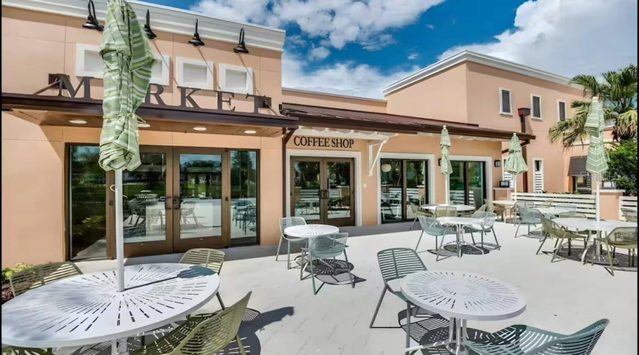 KISSIMMEE, Florida 34747, 6 Bedrooms Bedrooms, ,4 BathroomsBathrooms,Residential,For Sale,TROPICAL PALMS,0,MFRO6303971