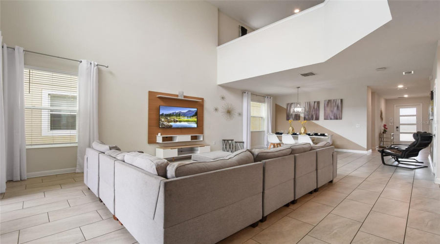 DAVENPORT, Florida 33896, 5 Bedrooms Bedrooms, ,5 BathroomsBathrooms,Residential,For Sale,CABOT CLIFFS,0,MFRO6371301