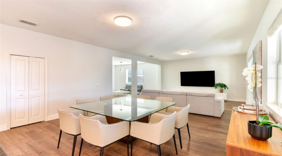 ORLANDO, Florida 32836, 3 Bedrooms Bedrooms, ,3 BathroomsBathrooms,Residential,For Sale,VERRAZANO DR,0,MFRO6360645