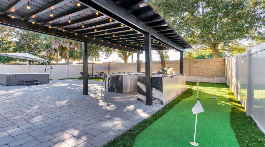 ORLANDO, Florida 32836, 3 Bedrooms Bedrooms, ,3 BathroomsBathrooms,Residential,For Sale,VERRAZANO DR,0,MFRO6360645