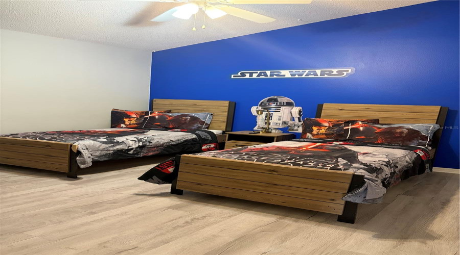 KISSIMMEE, Florida 34747, 5 Bedrooms Bedrooms, ,4 BathroomsBathrooms,Residential,For Sale,ROARING CREEK,0,MFRO6371323