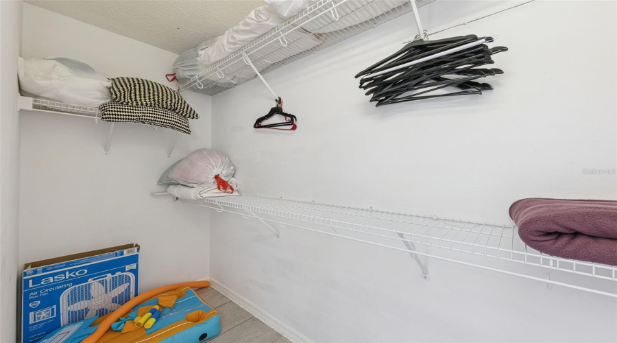 KISSIMMEE, Florida 34747, 5 Bedrooms Bedrooms, ,4 BathroomsBathrooms,Residential,For Sale,ROARING CREEK,0,MFRO6371323