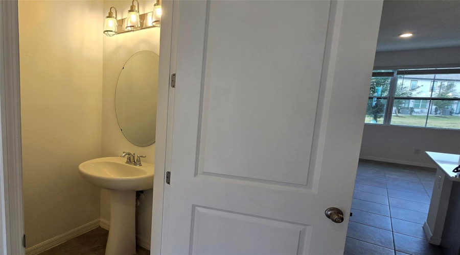 DAVENPORT, Florida 33896, 3 Bedrooms Bedrooms, ,2 BathroomsBathrooms,Residential,For Sale,LONGBOAT,0,MFRS5140554