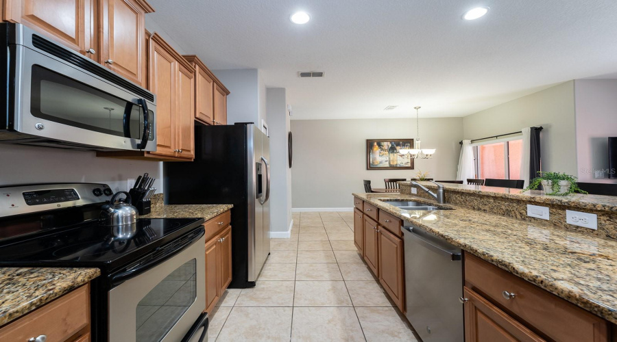 KISSIMMEE, Florida 34747, 4 Bedrooms Bedrooms, ,3 BathroomsBathrooms,Residential,For Sale,CAT PALM,0,MFRO6371523