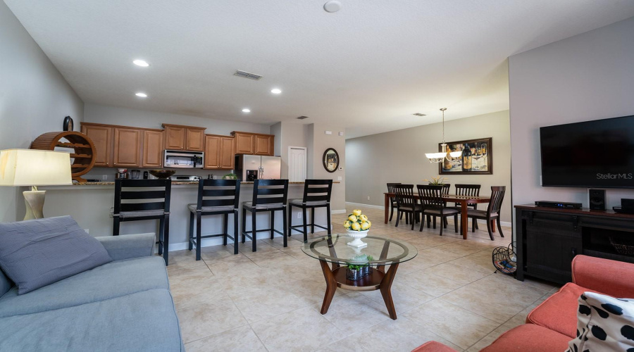 KISSIMMEE, Florida 34747, 4 Bedrooms Bedrooms, ,3 BathroomsBathrooms,Residential,For Sale,CAT PALM,0,MFRO6371523