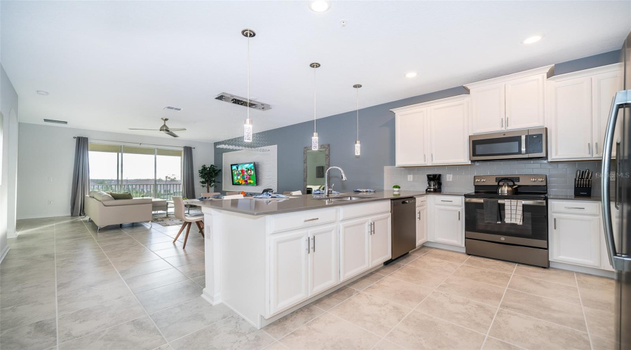 DAVENPORT, Florida 33896, 3 Bedrooms Bedrooms, ,2 BathroomsBathrooms,Residential,For Sale,CHALLENGE,0,MFRS5141180