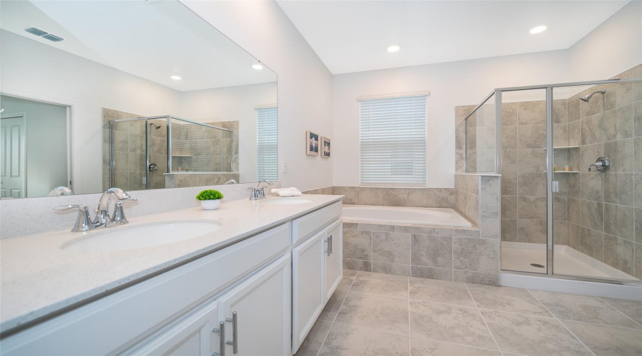 DAVENPORT, Florida 33896, 3 Bedrooms Bedrooms, ,2 BathroomsBathrooms,Residential,For Sale,CHALLENGE,0,MFRS5141180