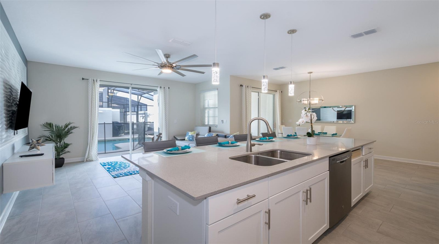 KISSIMMEE, Florida 34746, 4 Bedrooms Bedrooms, ,3 BathroomsBathrooms,Residential,For Sale,LOVE STOREY,0,MFRS5141195