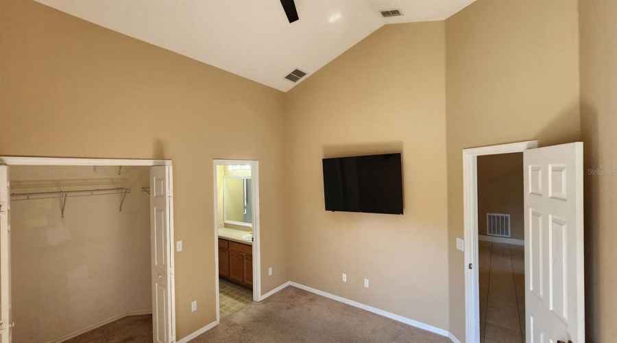 KISSIMMEE, Florida 34746, 4 Bedrooms Bedrooms, ,2 BathroomsBathrooms,Residential,For Sale,EAGLE CANYON,0,MFRO6371133