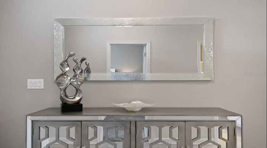 DAVENPORT, Florida 33896, 8 Bedrooms Bedrooms, ,5 BathroomsBathrooms,Residential,For Sale,MAIDSTONE,0,MFRO6371401