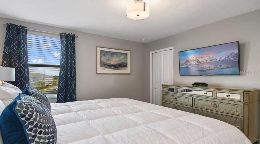 DAVENPORT, Florida 33896, 8 Bedrooms Bedrooms, ,5 BathroomsBathrooms,Residential,For Sale,MAIDSTONE,0,MFRO6371401