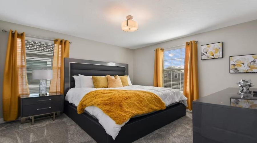 DAVENPORT, Florida 33896, 8 Bedrooms Bedrooms, ,5 BathroomsBathrooms,Residential,For Sale,MAIDSTONE,0,MFRO6371401