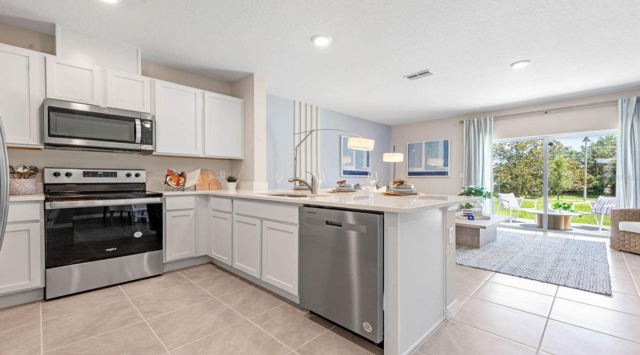 DAVENPORT, Florida 33837, 3 Bedrooms Bedrooms, ,2 BathroomsBathrooms,Residential,For Sale,IRON BARK,0,MFRO6371393