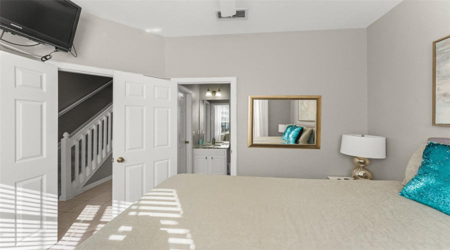 KISSIMMEE, Florida 34747, 3 Bedrooms Bedrooms, ,3 BathroomsBathrooms,Residential,For Sale,SIR KAUFMANN,0,MFRO6371332