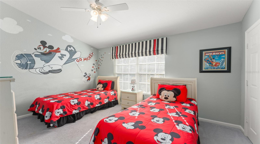 KISSIMMEE, Florida 34747, 3 Bedrooms Bedrooms, ,3 BathroomsBathrooms,Residential,For Sale,SIR KAUFMANN,0,MFRO6371332