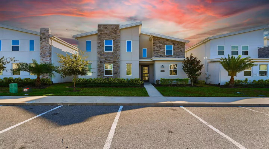 KISSIMMEE, Florida 34746, 8 Bedrooms Bedrooms, ,5 BathroomsBathrooms,Residential,For Sale,NARRATIVE,0,MFRO6371543