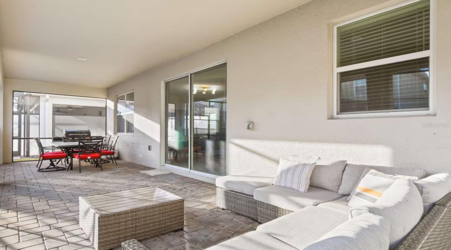 KISSIMMEE, Florida 34746, 8 Bedrooms Bedrooms, ,5 BathroomsBathrooms,Residential,For Sale,NARRATIVE,0,MFRO6371543