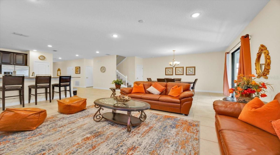 DAVENPORT, Florida 33896, 7 Bedrooms Bedrooms, ,5 BathroomsBathrooms,Residential,For Sale,SHADOW MOUNTAIN,0,MFRO6371595