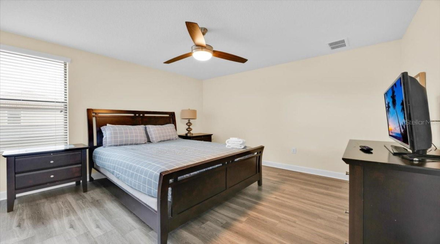 DAVENPORT, Florida 33896, 7 Bedrooms Bedrooms, ,5 BathroomsBathrooms,Residential,For Sale,SHADOW MOUNTAIN,0,MFRO6371595