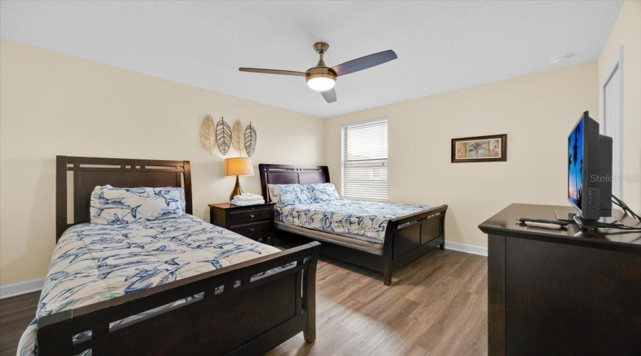 DAVENPORT, Florida 33896, 7 Bedrooms Bedrooms, ,5 BathroomsBathrooms,Residential,For Sale,SHADOW MOUNTAIN,0,MFRO6371595