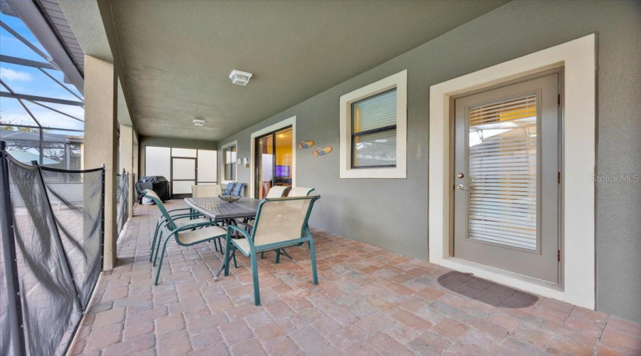 DAVENPORT, Florida 33896, 7 Bedrooms Bedrooms, ,5 BathroomsBathrooms,Residential,For Sale,SHADOW MOUNTAIN,0,MFRO6371595