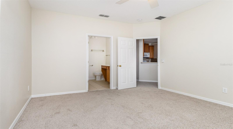 DAVENPORT, Florida 33837, 3 Bedrooms Bedrooms, ,2 BathroomsBathrooms,Residential,For Sale,KNOLLWOOD,0,MFRO6351235