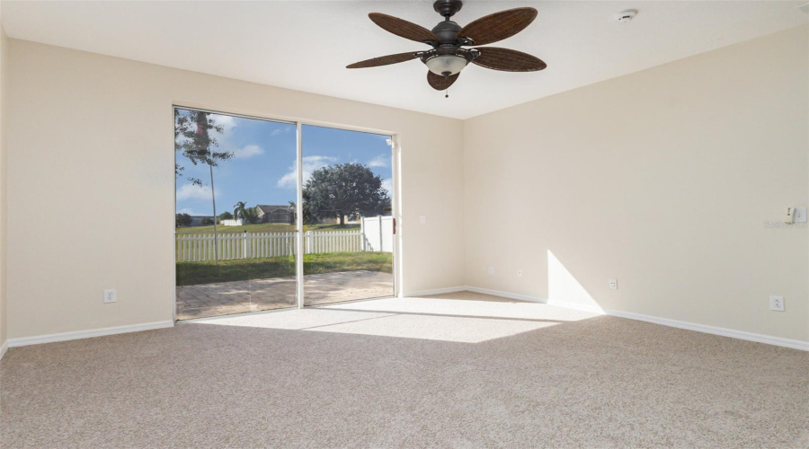DAVENPORT, Florida 33837, 3 Bedrooms Bedrooms, ,2 BathroomsBathrooms,Residential,For Sale,KNOLLWOOD,0,MFRO6351235