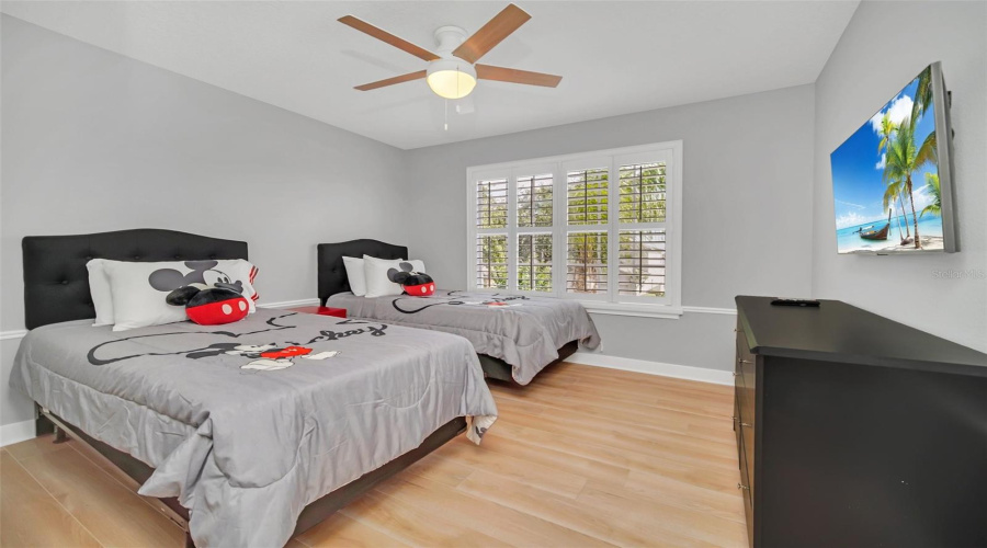 DAVENPORT, Florida 33897, 5 Bedrooms Bedrooms, ,4 BathroomsBathrooms,Residential,For Sale,HIGHGATE PARK,0,MFRO6371363