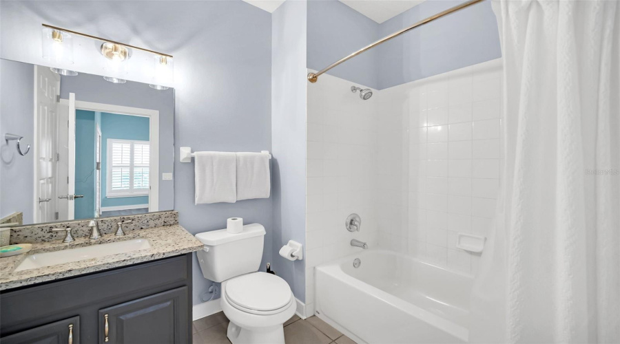 DAVENPORT, Florida 33897, 5 Bedrooms Bedrooms, ,4 BathroomsBathrooms,Residential,For Sale,HIGHGATE PARK,0,MFRO6371363