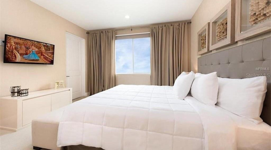 KISSIMMEE, Florida 34747, 4 Bedrooms Bedrooms, ,4 BathroomsBathrooms,Residential,For Sale,RECIFE,0,MFRO6350643