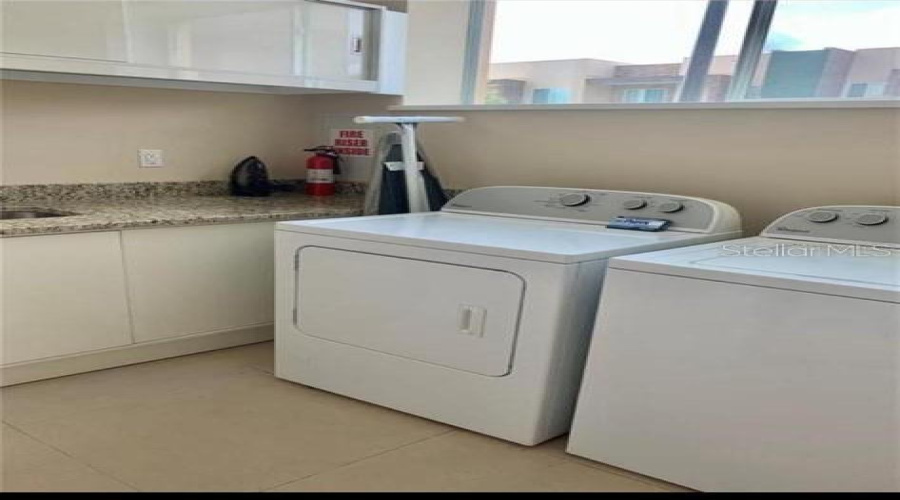 KISSIMMEE, Florida 34747, 4 Bedrooms Bedrooms, ,4 BathroomsBathrooms,Residential,For Sale,RECIFE,0,MFRO6350643