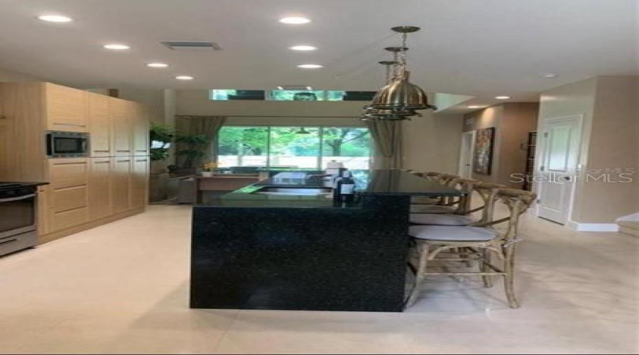 KISSIMMEE, Florida 34747, 4 Bedrooms Bedrooms, ,4 BathroomsBathrooms,Residential,For Sale,RECIFE,0,MFRO6350643