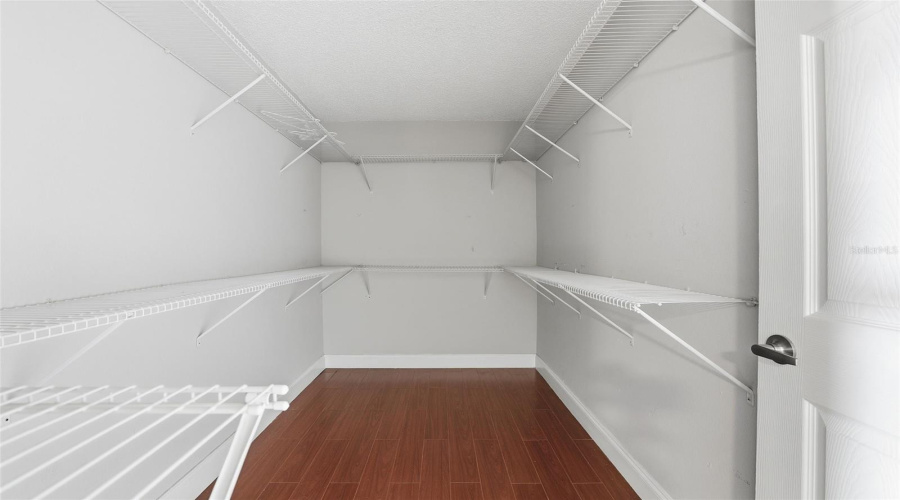 DAVENPORT, Florida 33897, 3 Bedrooms Bedrooms, ,2 BathroomsBathrooms,Residential,For Sale,RONA,0,MFRO6371197