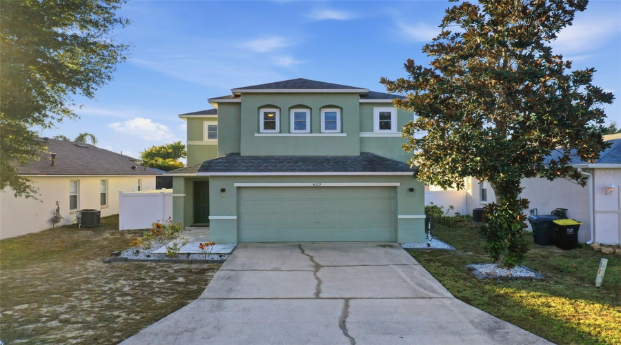 DAVENPORT, Florida 33897, 3 Bedrooms Bedrooms, ,2 BathroomsBathrooms,Residential,For Sale,RONA,0,MFRO6371197