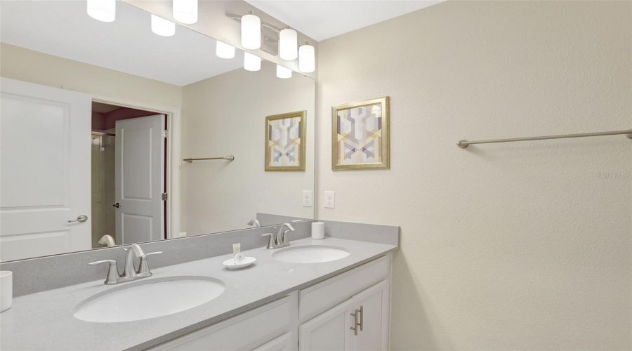 DAVENPORT, Florida 33896, 4 Bedrooms Bedrooms, ,3 BathroomsBathrooms,Residential,For Sale,STINGER,0,MFRO6296192